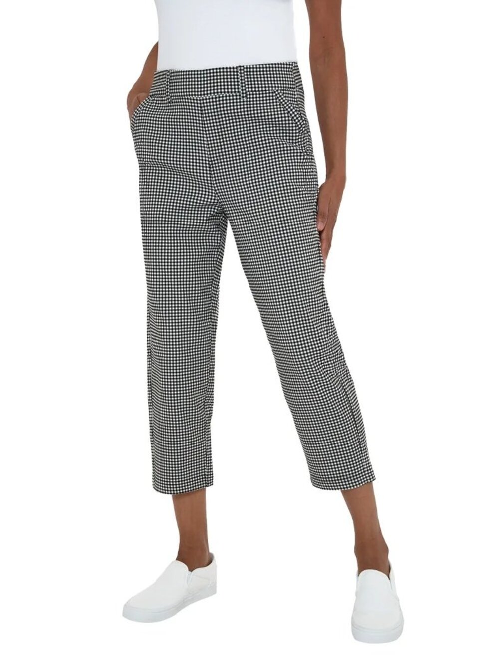 Mario Serrani Women's Pull-On Capri Front Slant Pockets Mid-Rise Slim Fit
